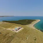 Isola Bella Croazia - C4 Povljana
